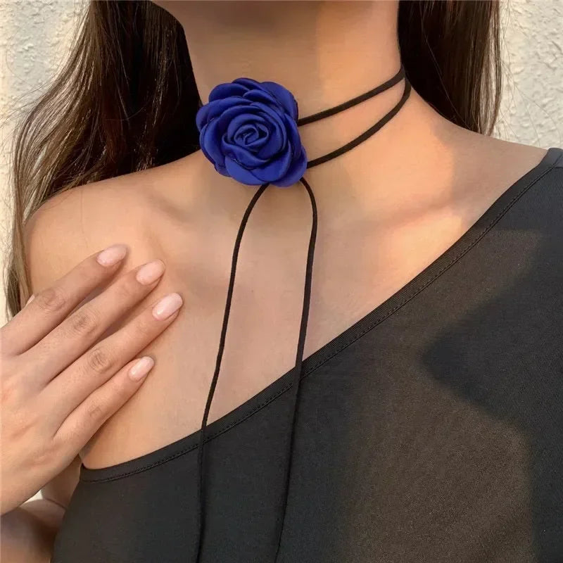Lovely Rose Choker