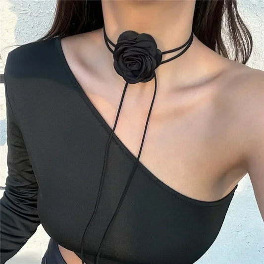 Lovely Rose Choker